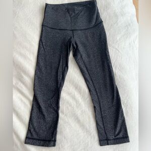 Lululemon Herringbone (Capri Length) (Size 4)